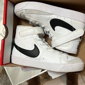 Kids Nike Blazer sneakers